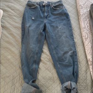 Super cute BDG urban outfitter mom jeans!